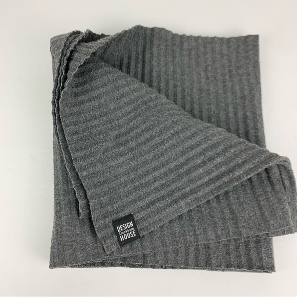 Design House Stockholm Pleece Scarf Grey Ribbed Long - Picture 3 of 6